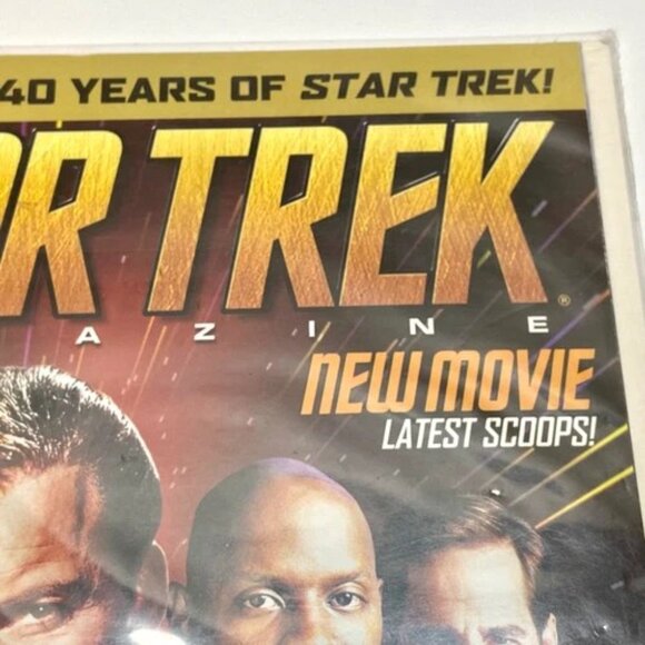 Star Trek Magazine #1 2006 Every Captain Interviewed Factory Sealed - Picture 3 of 9